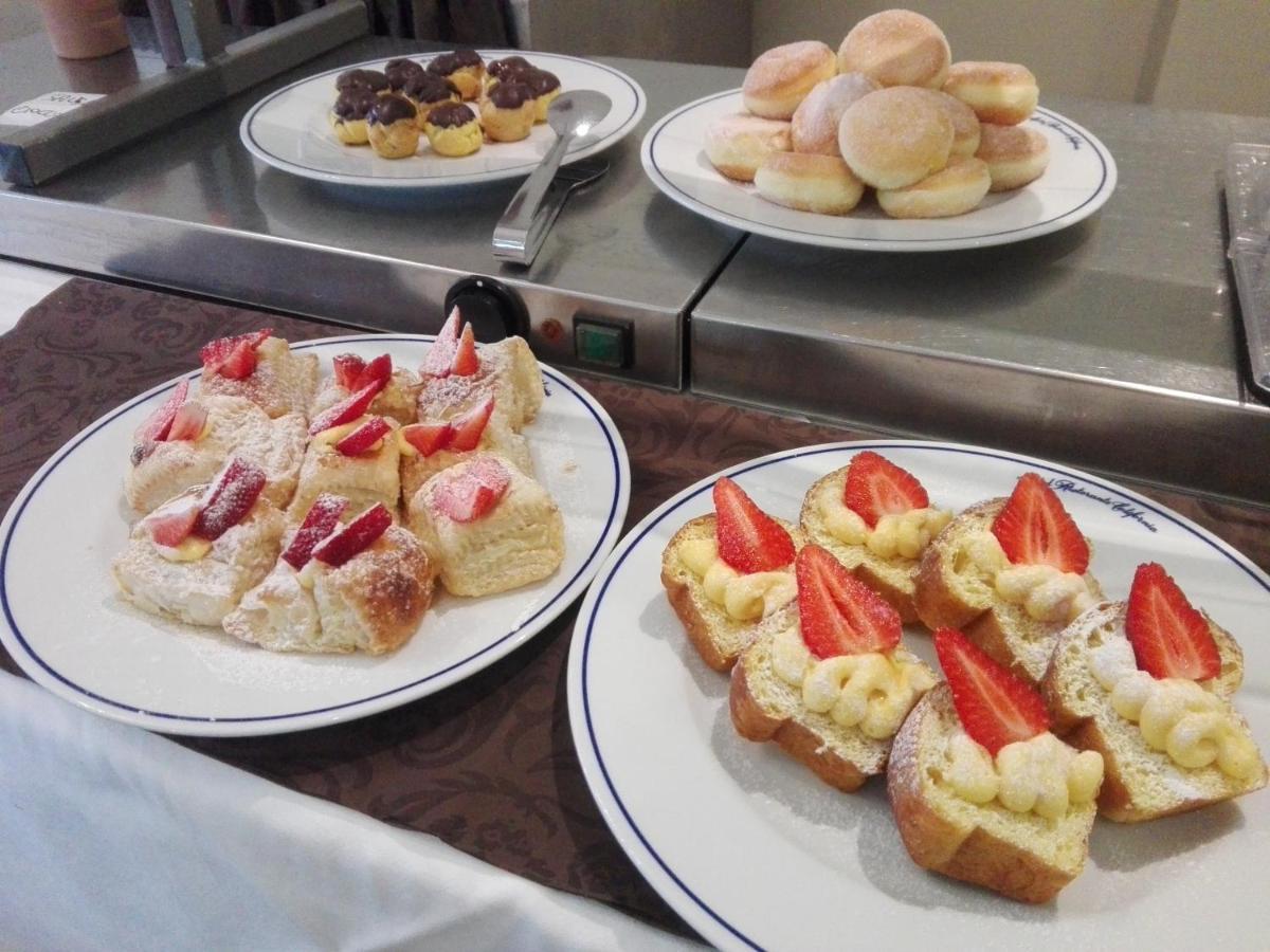 California Pastry Hotel Cervia Dış mekan fotoğraf